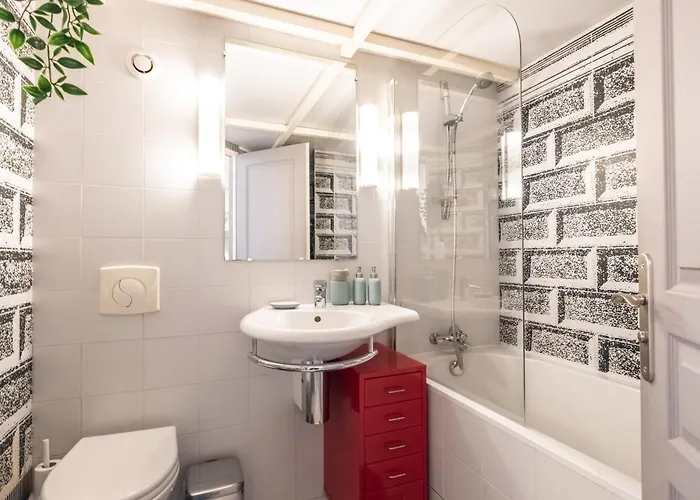 Saint-honore - Art Deco Flat - Sleeps 5p Paryż