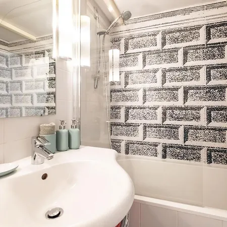 Apartmán Saint-honore - Art Deco Flat - Sleeps 5p *